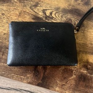 Coach wristlet, used, great condition